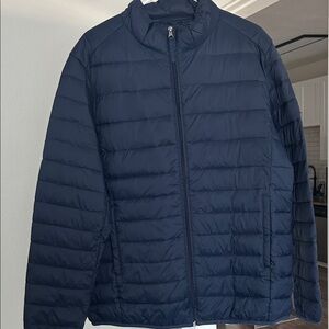 Amazon Essentials Men's Dark Blue Puffer Jacket